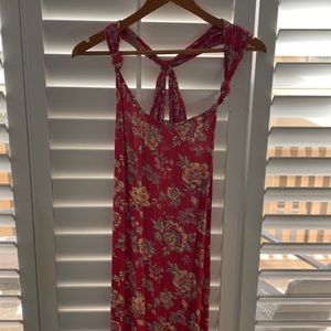Preloved Billabong dress. Size Med. Red floral print. Rayon.